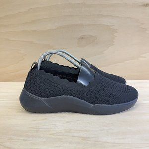 Skechers Womens Relaxed Fit Seager Cup Slip On Sneakers Black 158333 Sz 9.5 NEW